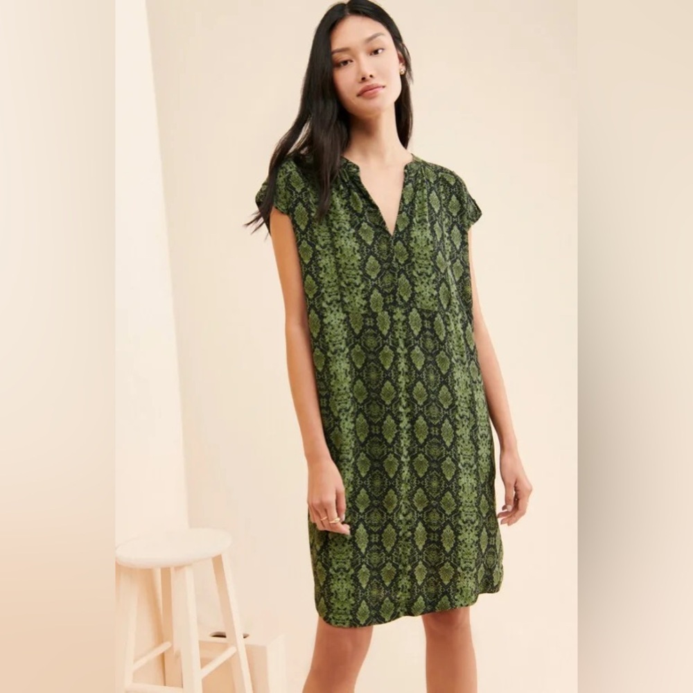 Anthropologie Rachel Tunic Dress in Green Snake 🐍 Print